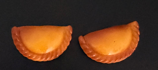 Mini Empanada Magnet – Realistic Food Refrigerator Décor