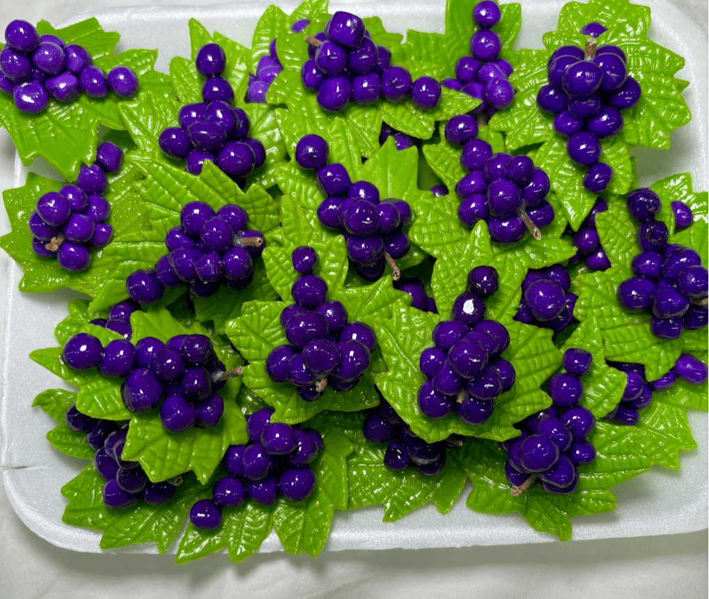 Glossy Finish Clustered Grapes Magnet - Hiitzchrissy's Eclectic Fun Finds