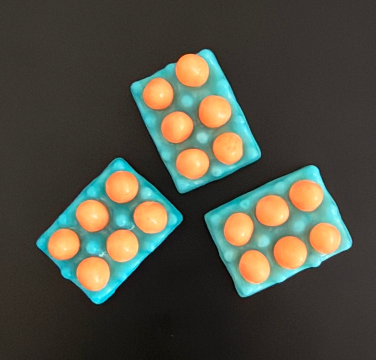 Mini Egg Carton Fridge Magnet – Colorful Fake Food Kitchen Décor