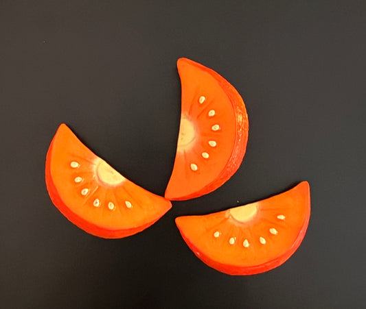 Mini Orange Slice Refrigerator Magnet - Realistic Textured Peel Fridge Decor, Ideal for Citrus Fans, Home Supply Accessory