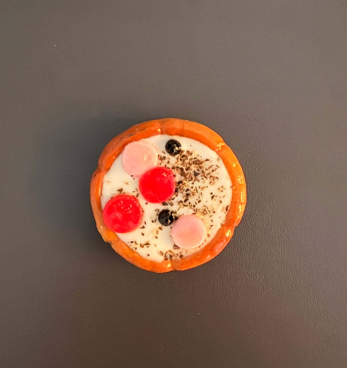 Small Size Round Realistic Look Magnetic Fake Pizza Fridge Magnet