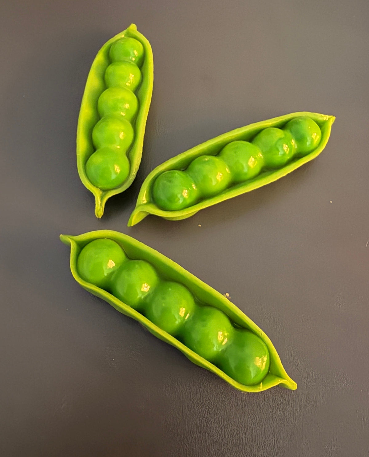 Realistic Green Pea Pod Refrigerator Magnet