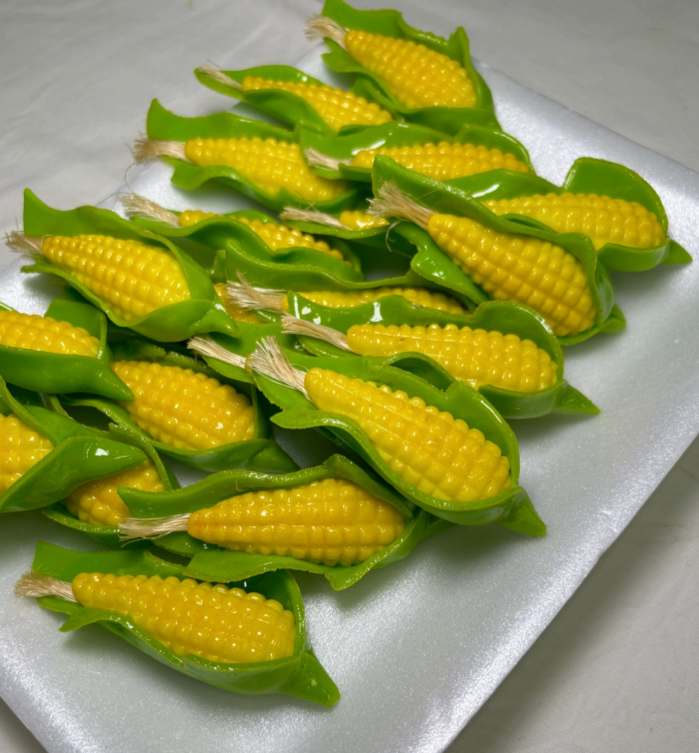Glossy Vegetable Artwork Miniature Realistic-Look Corn Cob Refrigerator Magnet