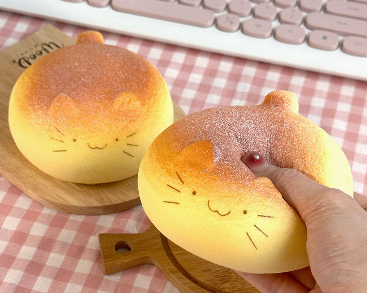 Kawaii Cat Bread Squishy – Jumbo Slow Rising Sensory Toy