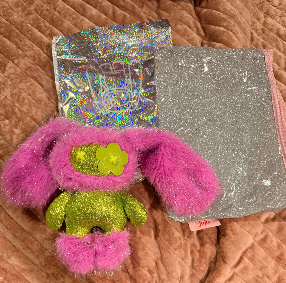 CJ HENDRY JUJU SPARKLE SERIES - Hiitzchrissy's Eclectic Fun Finds